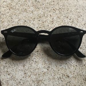 Round Ray Bans